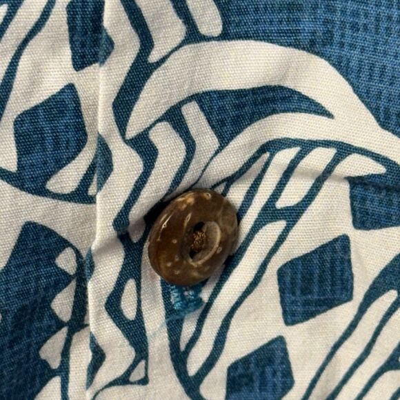 Pacific Legend Hawaiian Shirt Turtle Aztec Tribal Made In Hawaii Blue Men XL EUC - Picture 4 of 11
